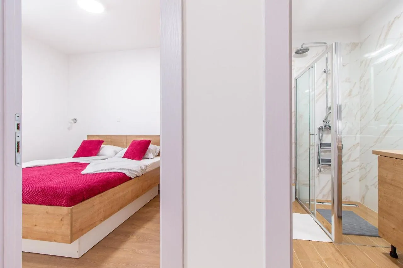 Apartments Euphoria Center Rijeka 0*,  Croatia